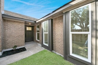 Building Photo - 3305 Avenue R