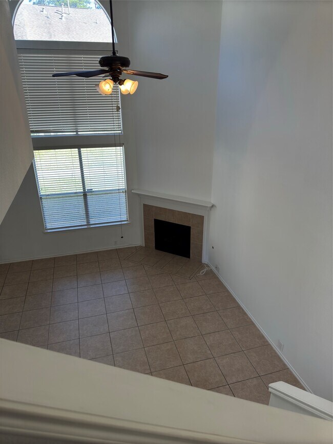 Building Photo - 13600 Breton Ridge St
