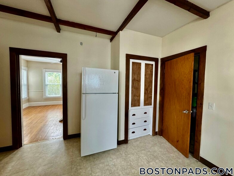 Building Photo - 214 Washington St