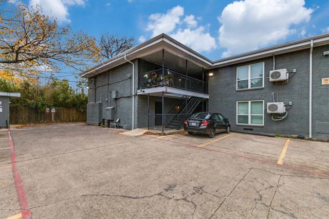 Building Photo - 811 Skillman St