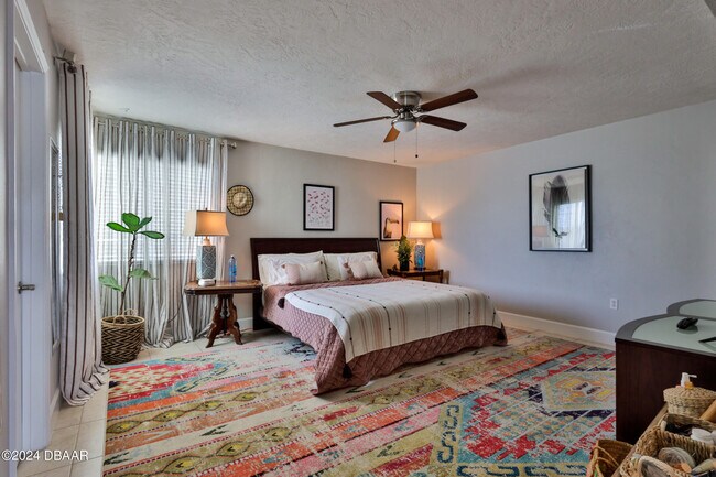 Building Photo - 906 Ocean Marina Dr