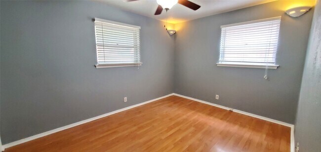 Building Photo - 1801 Sagebrush Trail