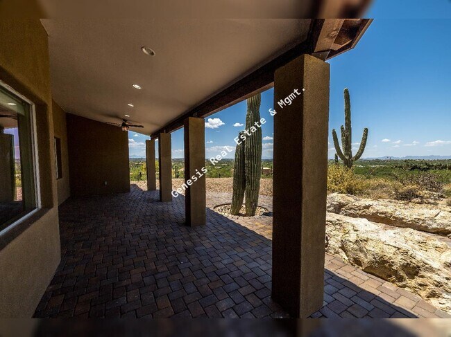 Building Photo - "Spacious Tucson Retreat with Granite Eleg...