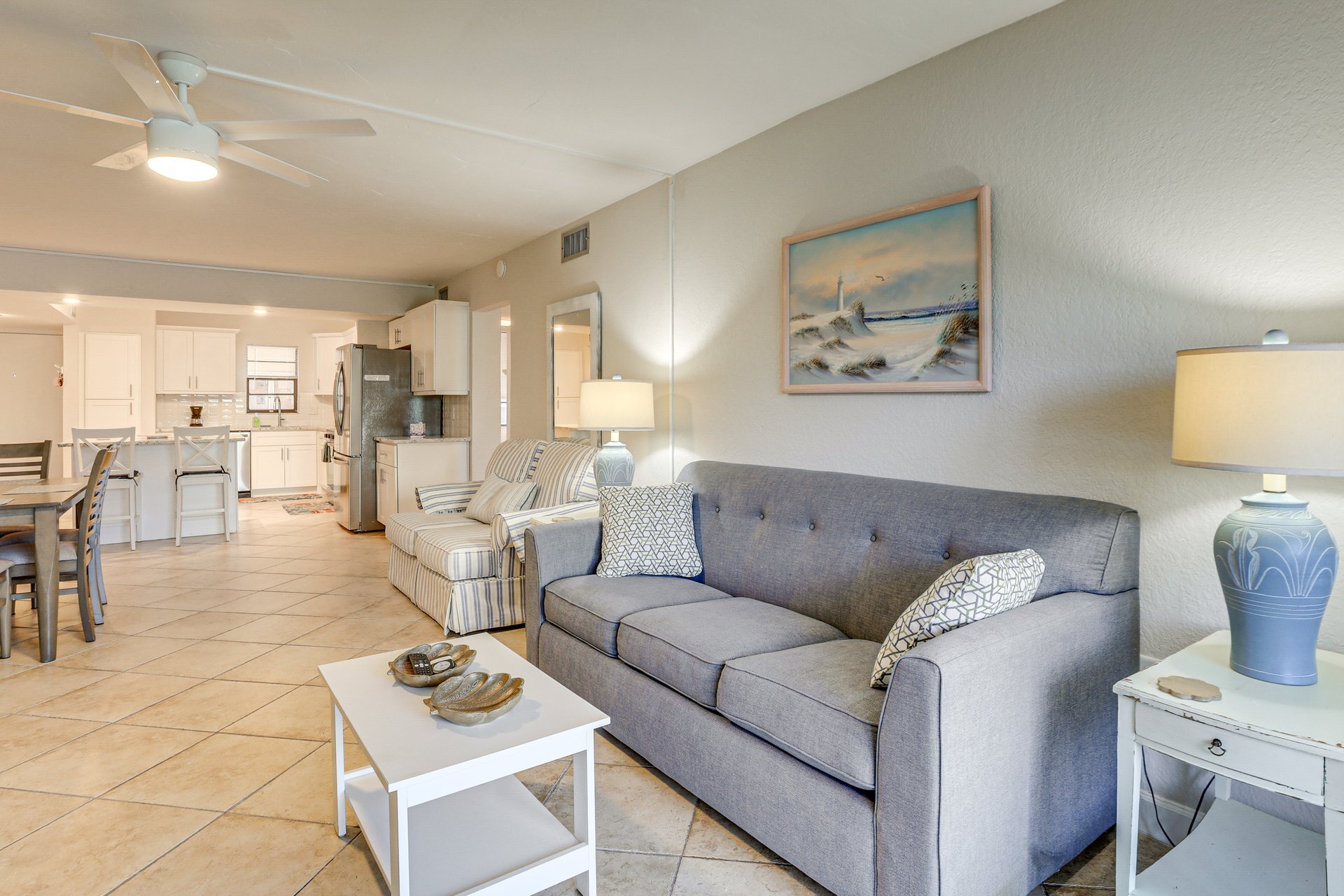 Building Photo - 7930 Sun Island Dr S