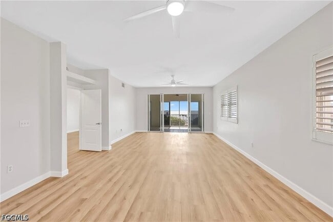 Building Photo - 14819 Laguna Dr