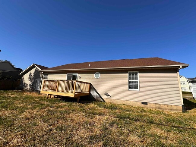 Building Photo - 8477 Countrywood Ct