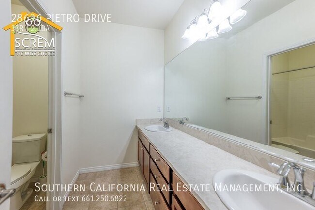 Building Photo - West Creek Townhome with 3 Bedrooms and Lo...