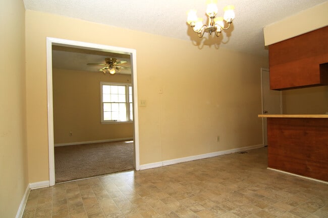 Building Photo - 3111 Asbury Rd