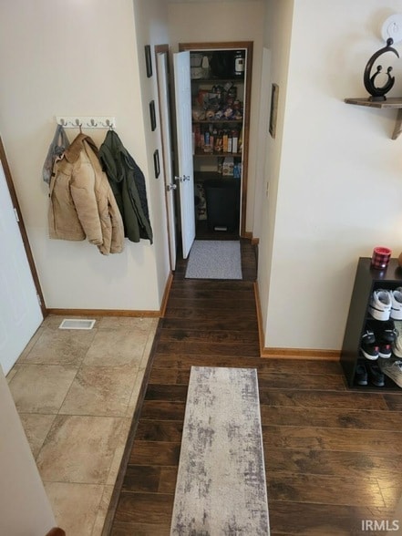 Building Photo - 613 Pines Ln