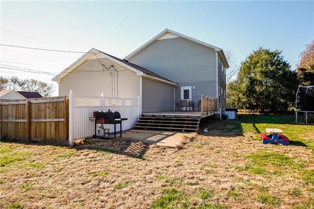 Building Photo - Great Location!!3 Bed/2.5 Bath near exit 1...