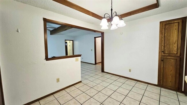 Building Photo - 10417 Fairfax Ln