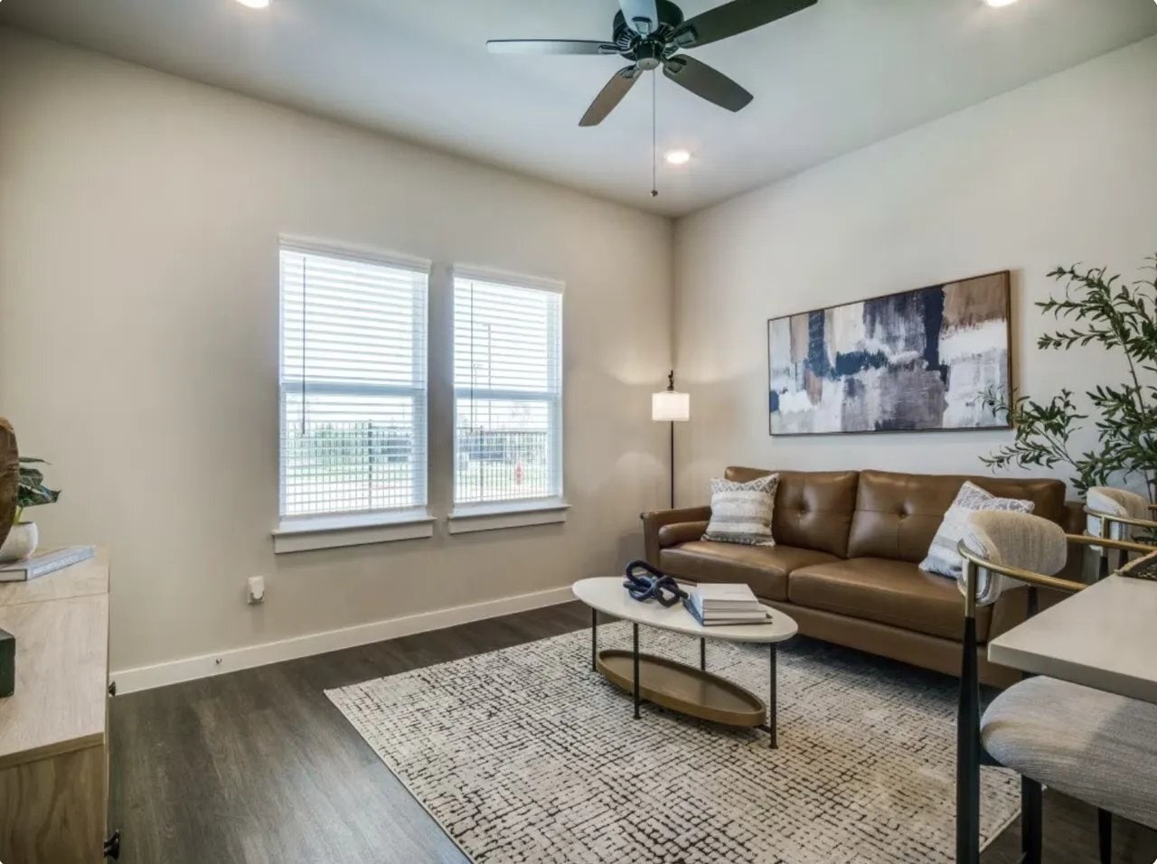 Building Photo - 1127 Eloise Dr