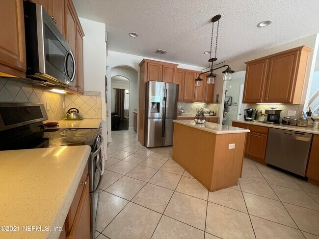Building Photo - 346 Hefferon Dr