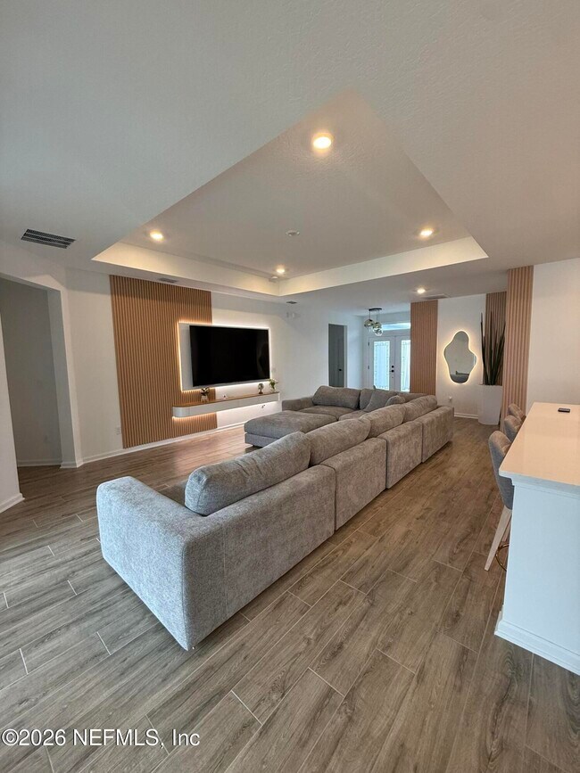 Building Photo - 2105 Featheredge Wy