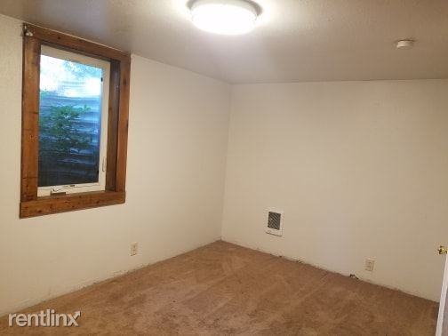 Building Photo - 2 br, 1 bath Duplex - 714 14th Street 1/2