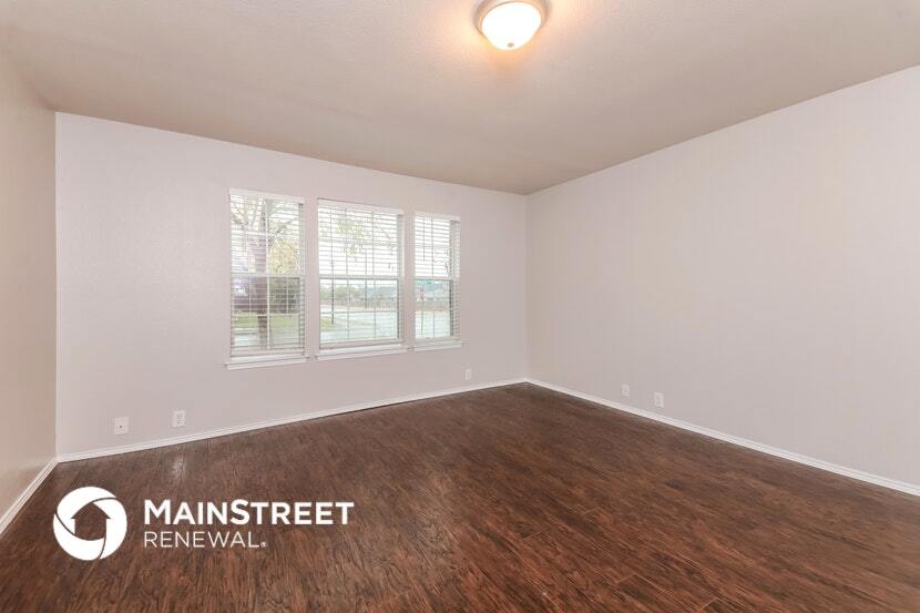 Building Photo - 520 Welch Dr