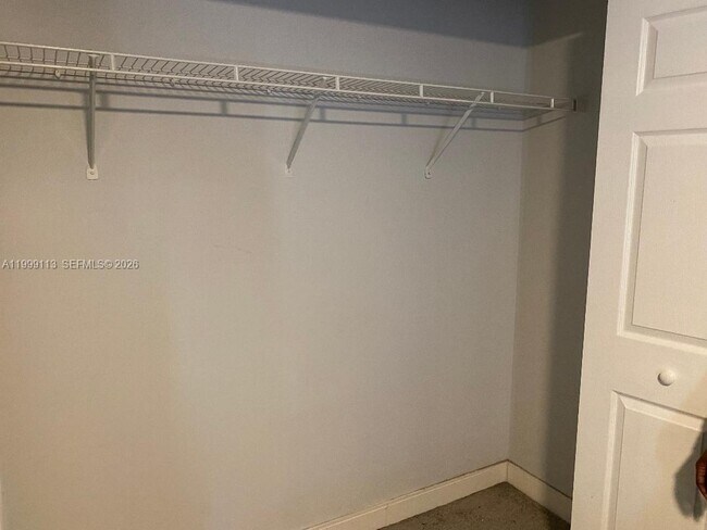 Building Photo - 7690 S Southwood Cir