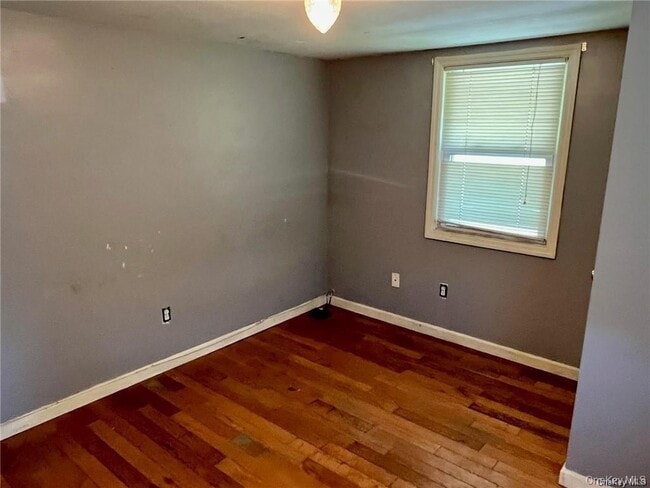 Building Photo - 22 Kelly Hill Rd