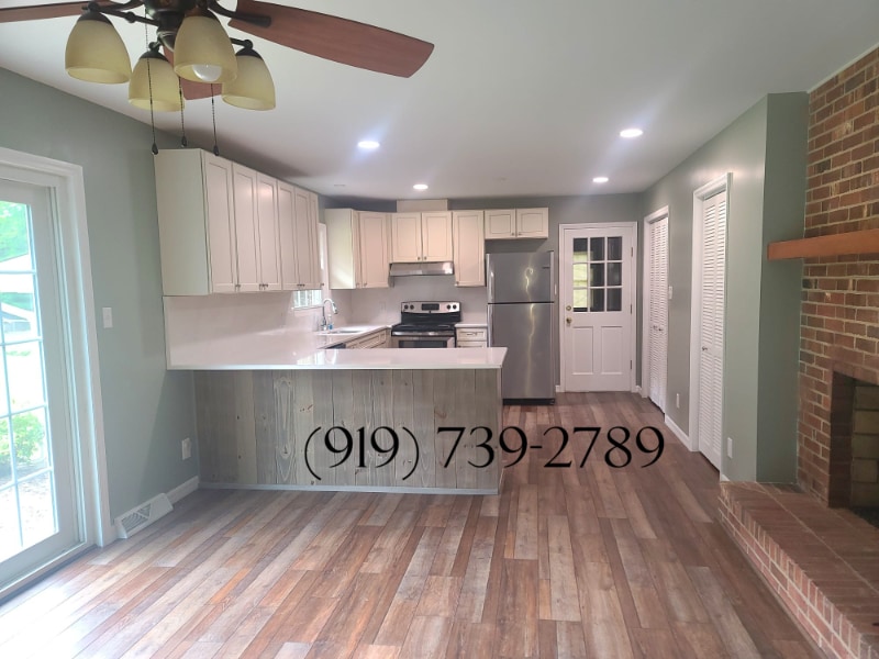 Building Photo - 3023 Huffines Dr