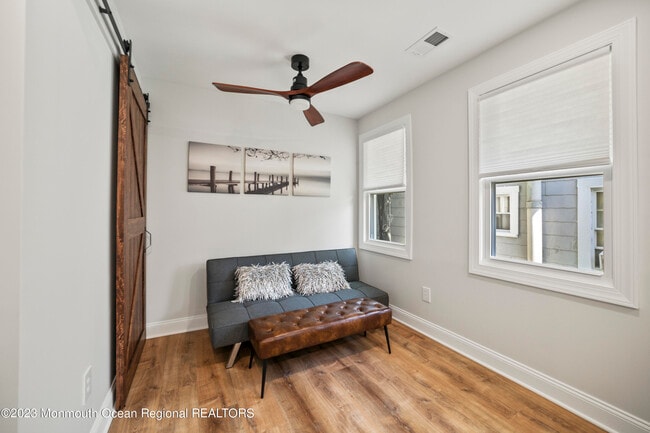 Building Photo - 110 11th Ave