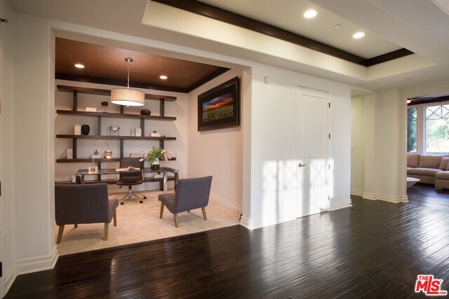 Building Photo - 6241 Crescent Park W