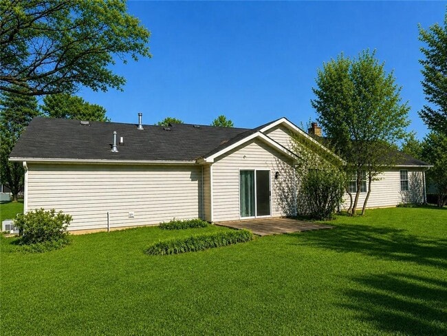 Building Photo - 108 Greenleaf Dr
