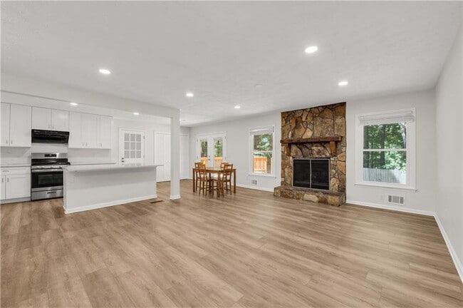 Building Photo - 5722 Port Dr