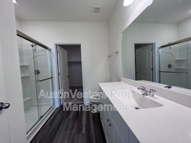 Building Photo - 130 Rubrum Rd