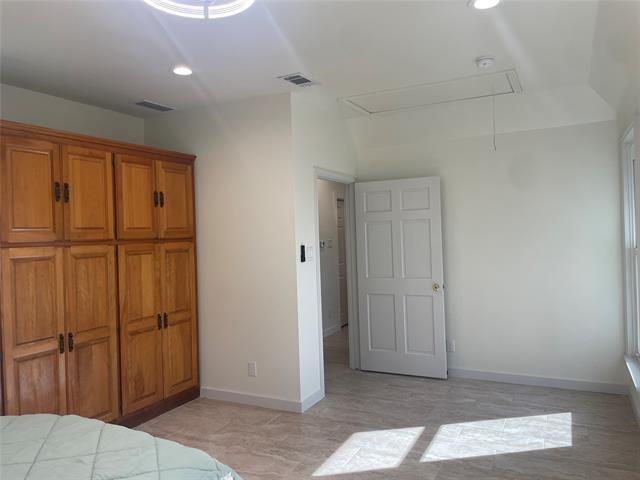 Building Photo - 810 Lucas Dr