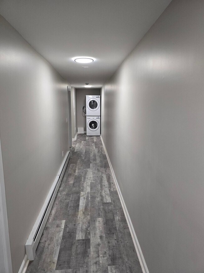 Building Photo - ? Modern Comfort: 3-Bedroom Living in Hartford’s Friendliest Area ?