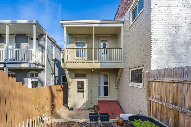 Building Photo - 12 E South St