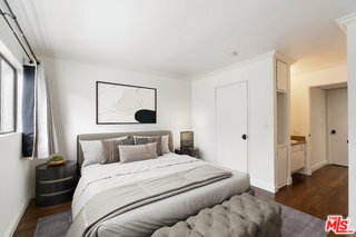 Building Photo - 2500 Abbot Kinney Blvd