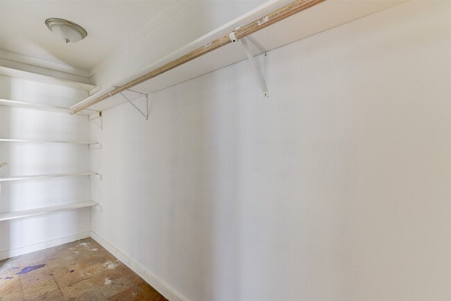 Building Photo - 2214 Ashley St