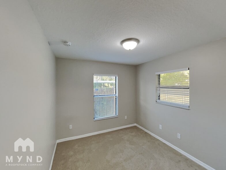 Building Photo - 3719 N 54th St