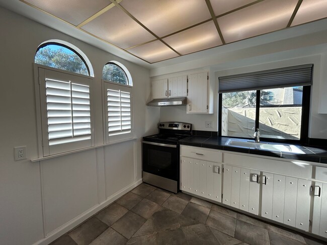 Building Photo - Welcome to your ideal rental home!