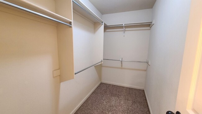 Building Photo - 37 Bryson Dr