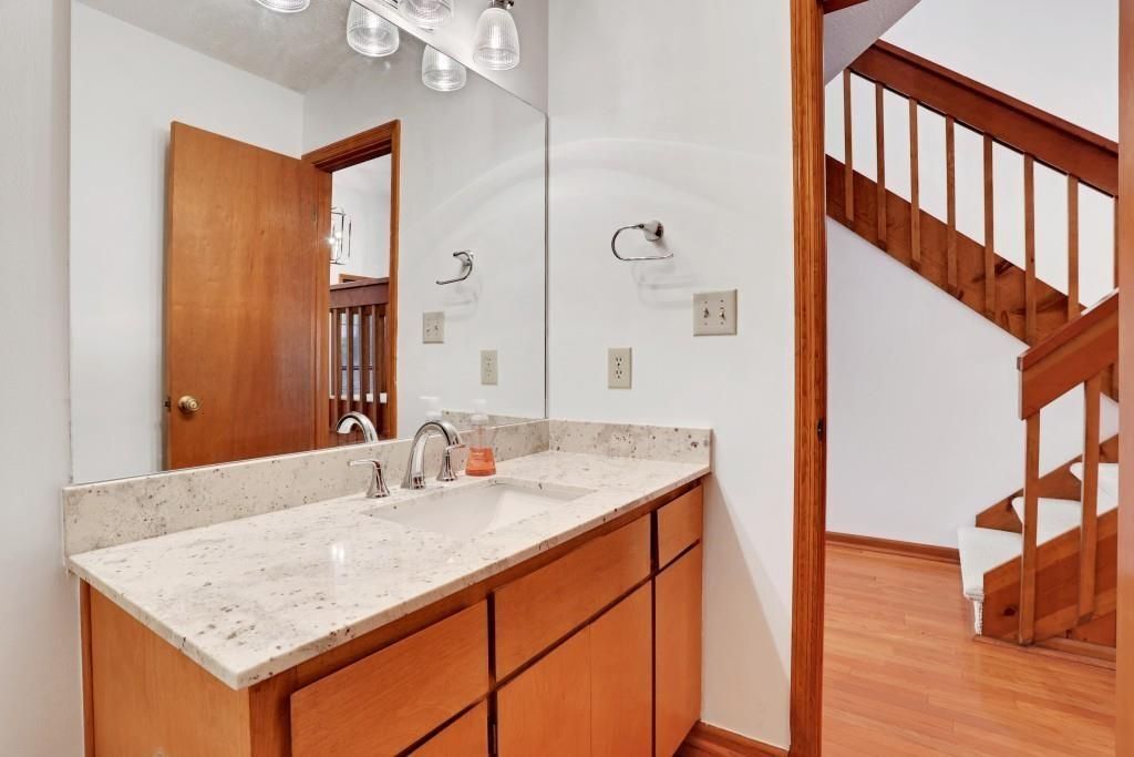 Building Photo - 6061 Blackberry Ln