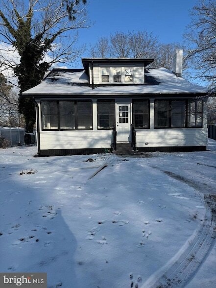 Building Photo - 11 Gentian St