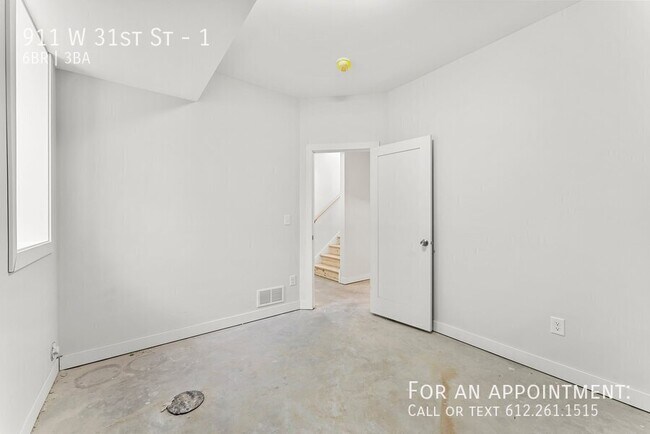 Building Photo - 911 W 31st St