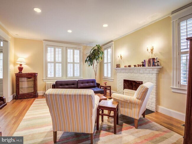 Building Photo - 3629 Ordway St NW