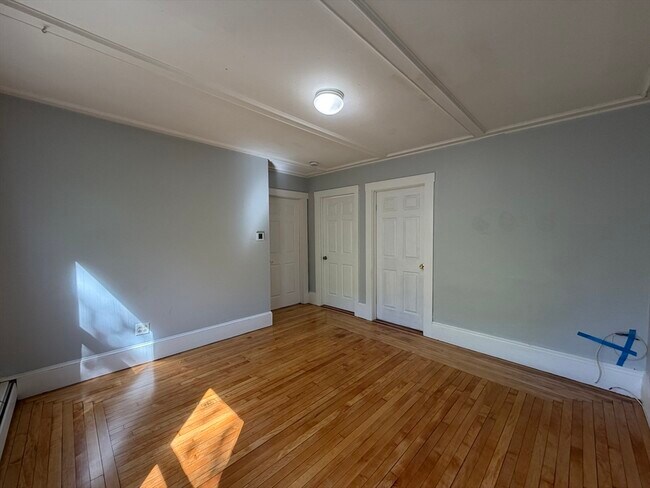Building Photo - 93 Bellevue Ave