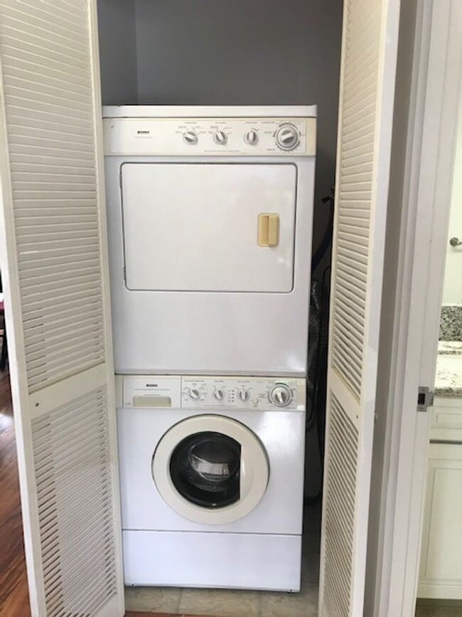 Building Photo - $3,600, Plaza HI Kai Condo, Furnished 2-Bedroom/2-Bathroom/2-Parking with Lanai