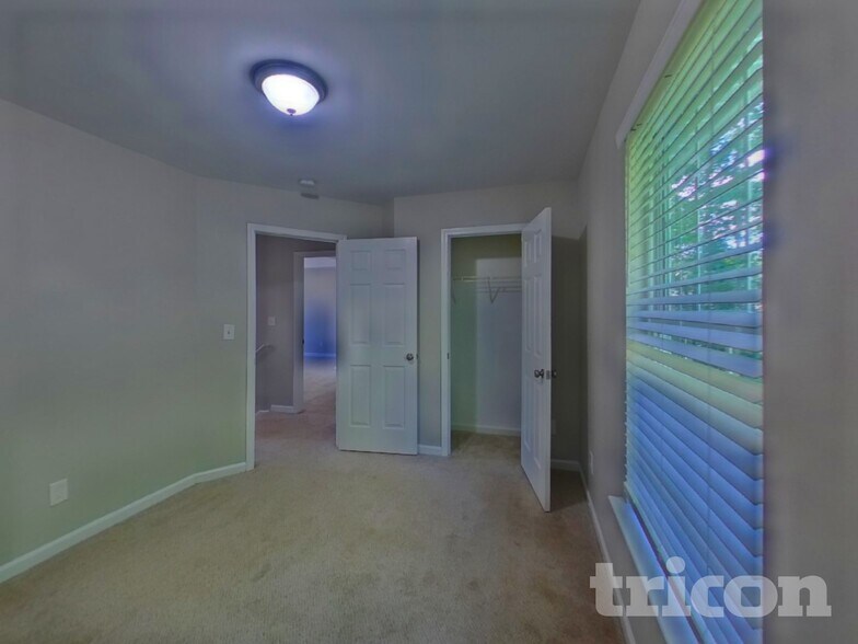 Building Photo - 296 Waxberry Ct