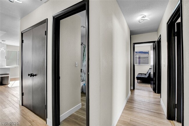 Building Photo - 6009 W Carpenteria Way