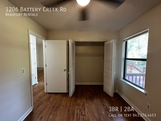 Building Photo - 1206 Battery Creek Rd