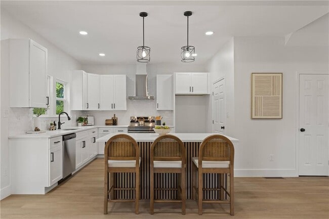 Building Photo - 3183 Zion St