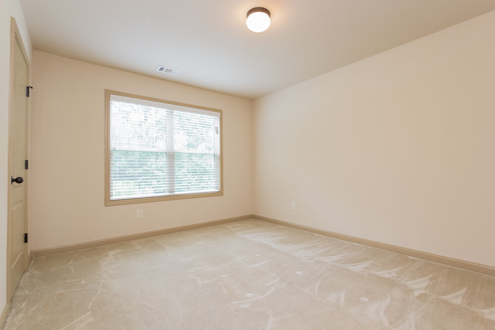 Building Photo - 1828 Bridle Rd