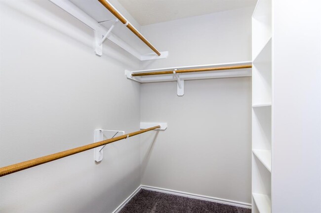 Building Photo - 215 N Burberry Park Cir