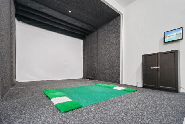 Building Photo - 77 Hudson St