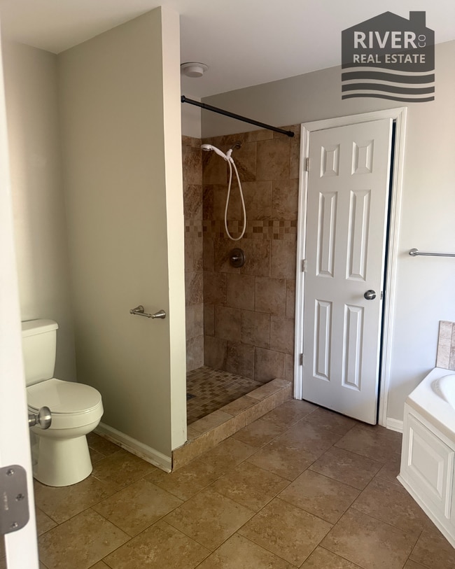 Building Photo - 111 Shelley Ln